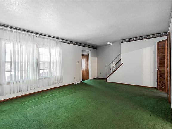 4th image of 4351 W 197th St