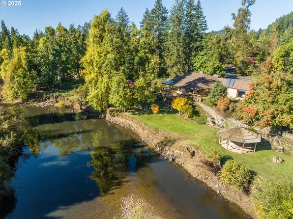 35012 McKenzie View Dr, Springfield, OR 97478