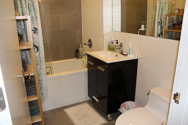 Rented by Premier Metro Realty Corp | media 12