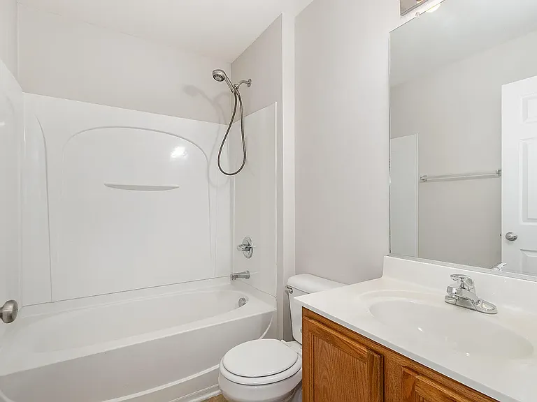 1211 Canyon Rock Ct #103 — Photo 31