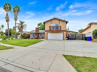 956 N Idyllwild Ave, Rialto, CA 92376