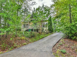 11 Berg Strasse, Helen, GA 30545