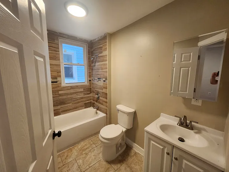 11 New St #1E — Photo 14