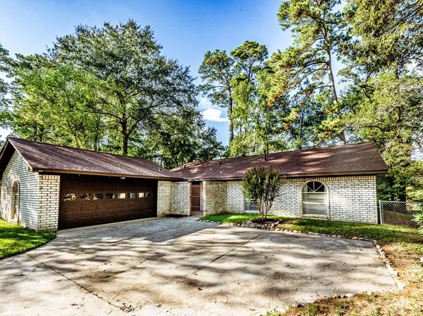 323 Park Hill St, Huntsville, TX 77340