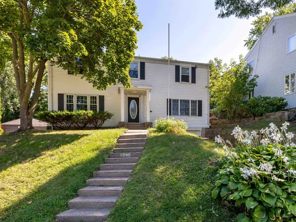1080 Nowata St, Dubuque, IA 52001