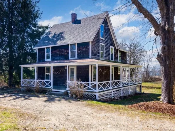 52B Millstone Road West, Waterford, CT 06385