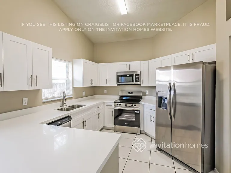1365 SW 106th Ave — Photo 8
