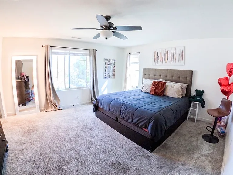 1002 W Buttercup Ln — Photo 8