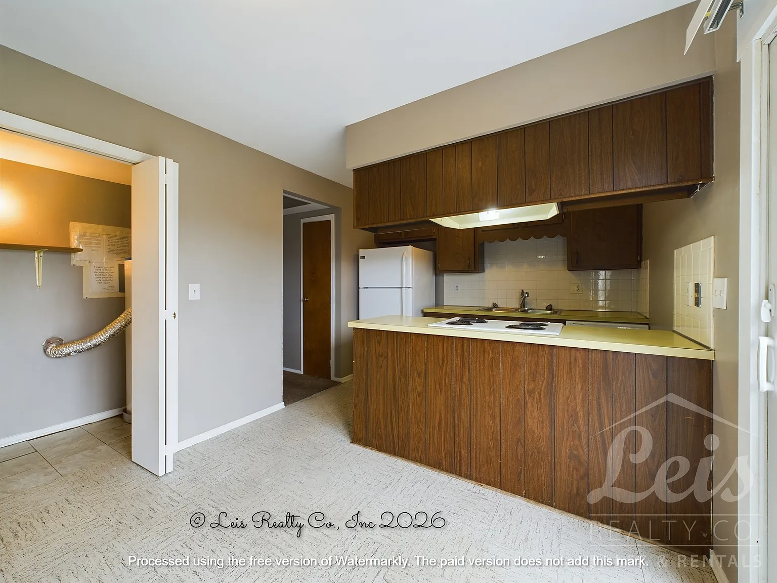 1359 Chippewa Drive - 4 — Photo 4