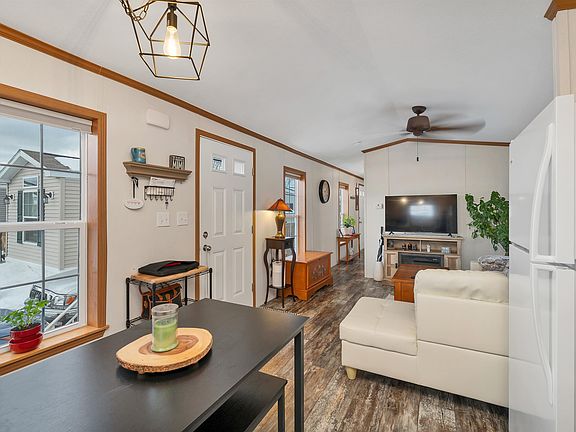4th image of 66 Brookwood Drive