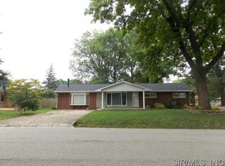 404 S Hilgard St, O'Fallon, IL 62269
