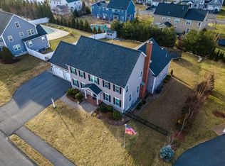 9 Red Gate Rd, Walpole, MA 02081