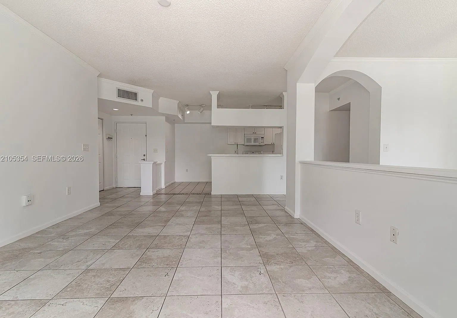 Porto Bellagio Condo — Photo 3