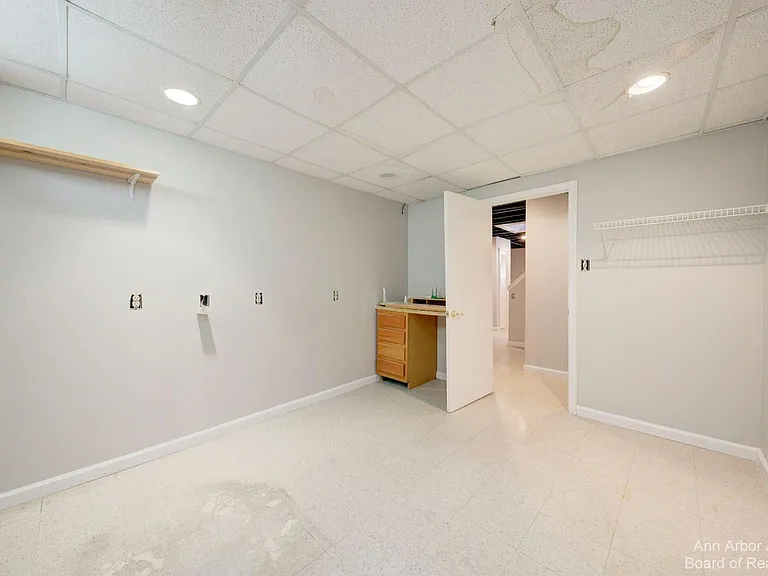 3127 Dunwoodie Rd #38 — Photo 45