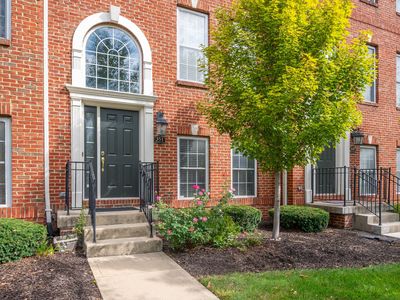 351 Autumn Dr, Carmel, IN, 46032