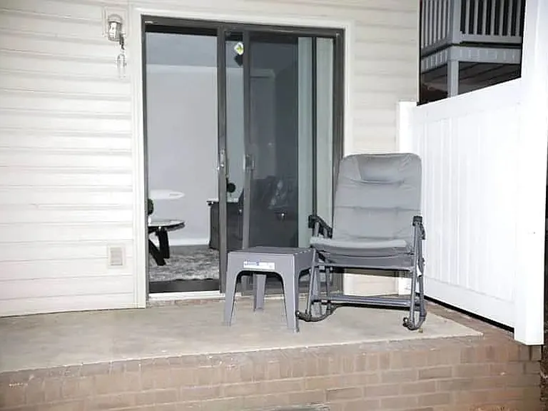201 Forest View Dr — Photo 5