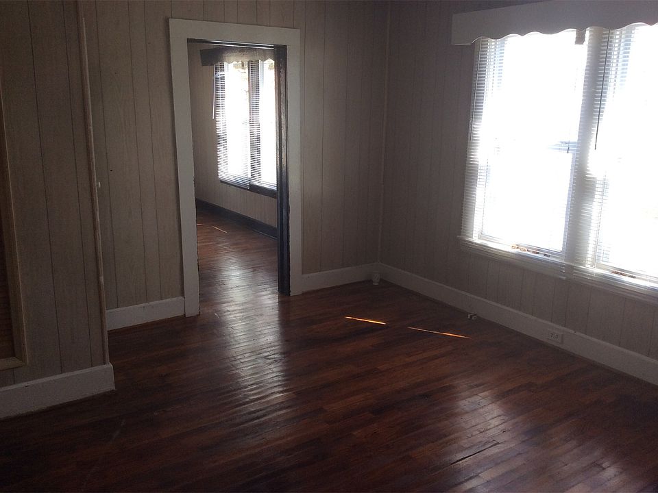 2nd image of 1722 E Stadium Dr