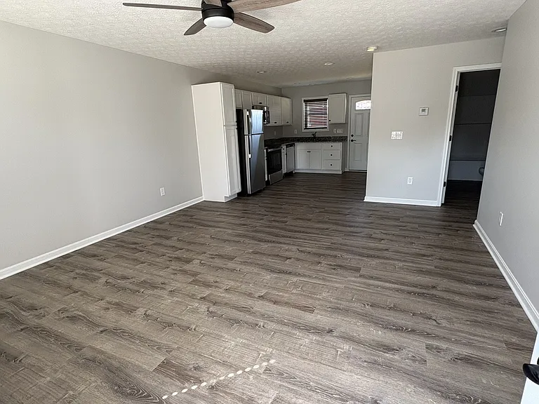 930 E Temple St #930 — Photo 2