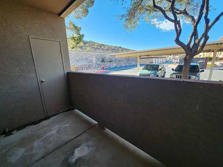 231 W Horizon Ridge Pkwy #417 — Photo 9