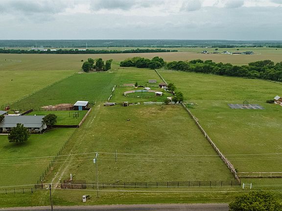 5th image of 390 Anderson Ranch Rd