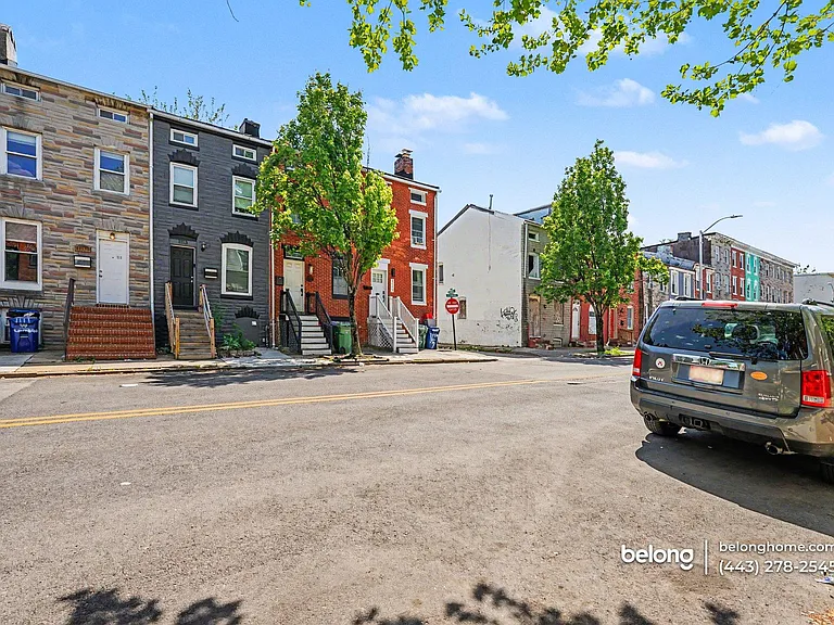 1111 W Lombard St — Photo 14