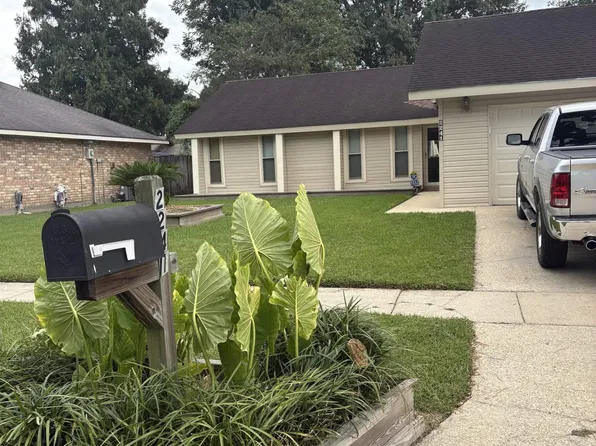 2241 General Jackson Ave, Baton Rouge, LA 70810