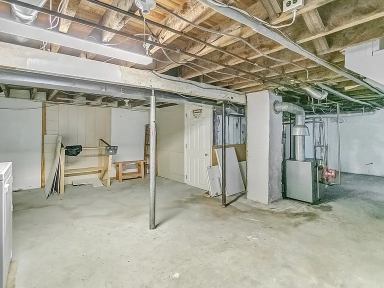 9038 Rhode Island Ave — Photo 29