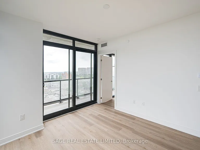 86 Dundas St E #1601 — Photo 16