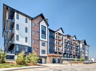 430 NW Sage Hill Rd NW #1208, Calgary, AB T3R2J9