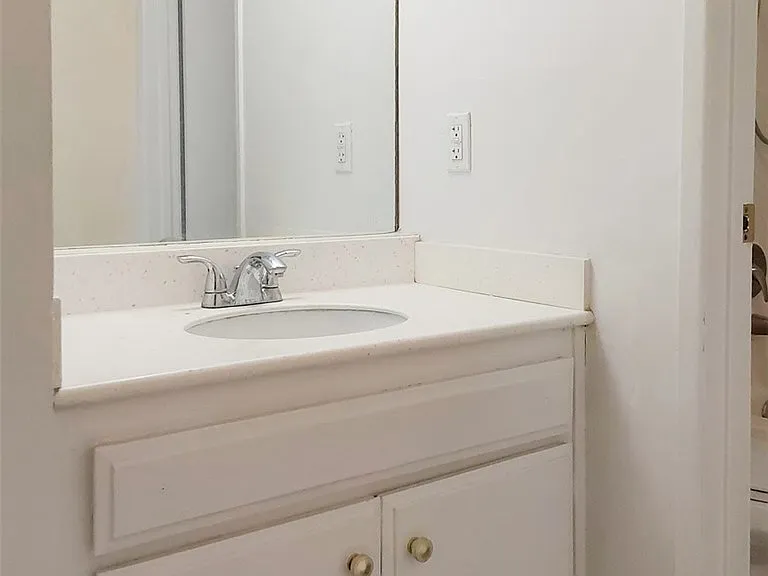 1006 Boynton St #2 — Photo 21