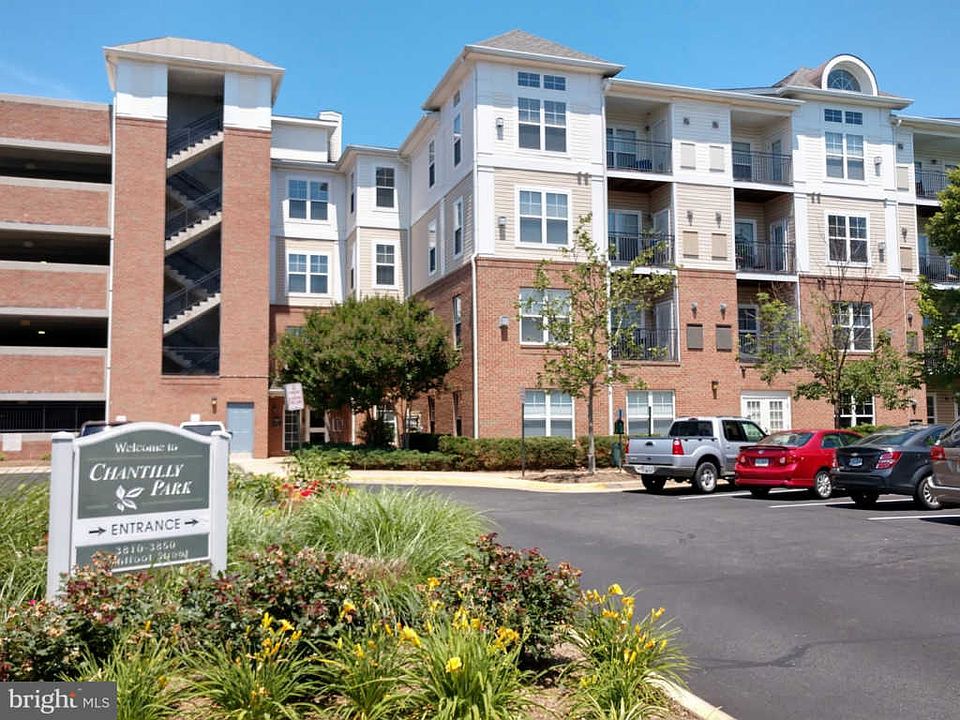 1st image of 3820 Lightfoot St Unit 319