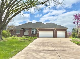 5228 W Skyler Dr, Springfield, MO 65802