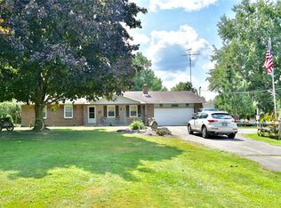 2474 Mahan Denman Rd, Cortland, OH 44410