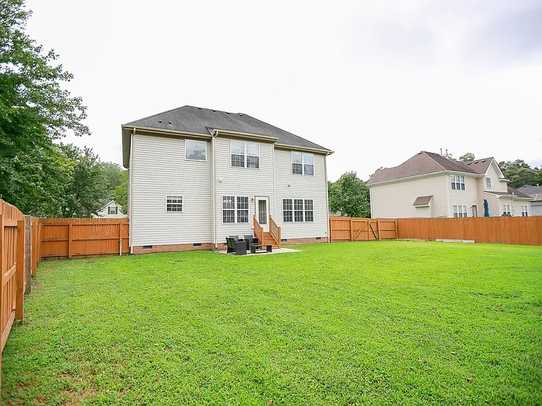 2200 Elijah St — Photo 43