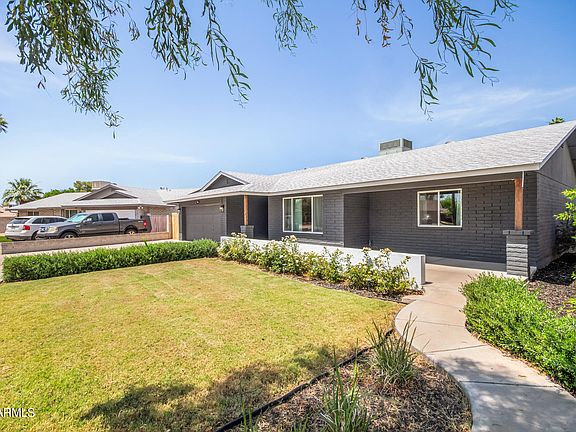 4th image of 2122 E LA DONNA Drive