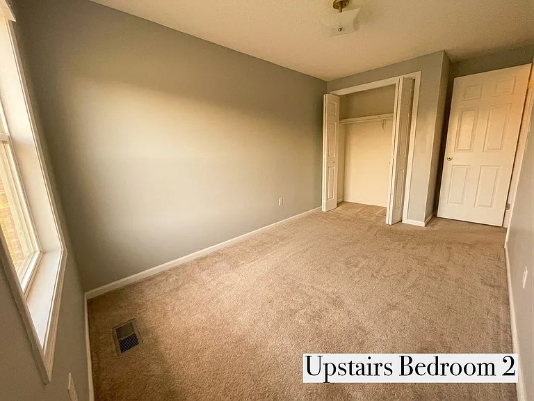 1055 Gordon St — Photo 5