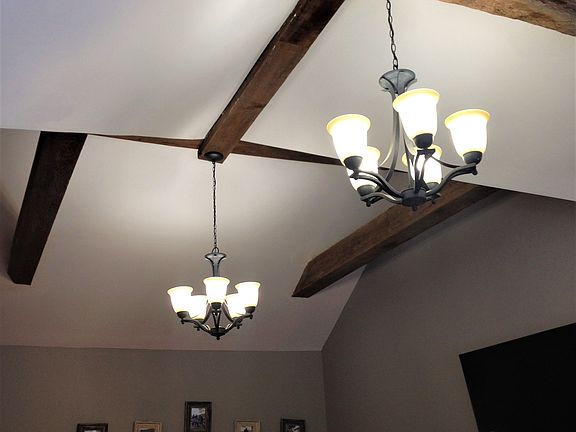 reclaimed barn beams 