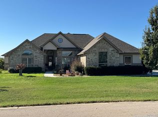 465 Double Gate Rd, Castroville, TX 78009