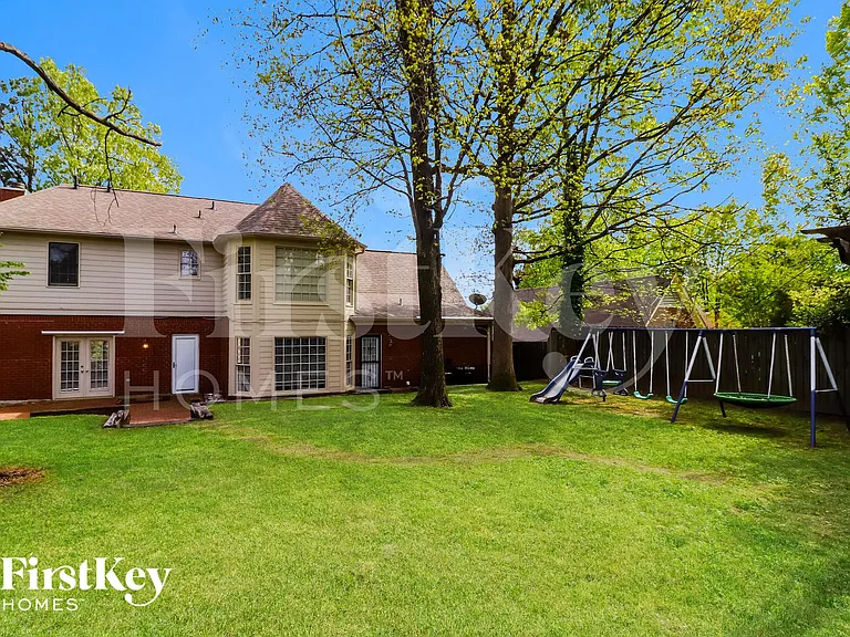 7780 Hawkcrest Dr — Photo 15