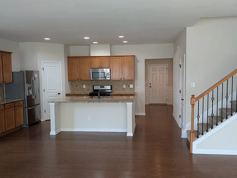 2428 Averon Dr — Photo 28