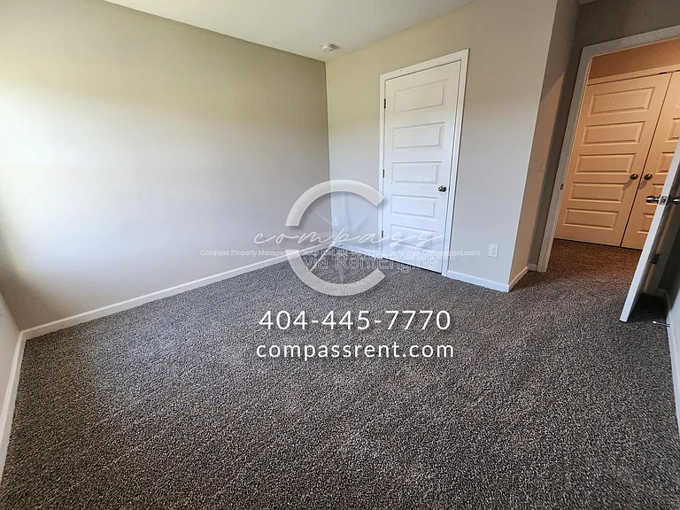 228 Lyndon Way NW — Photo 23