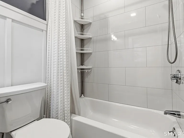 11 Quintard Ave #1 — Photo 8