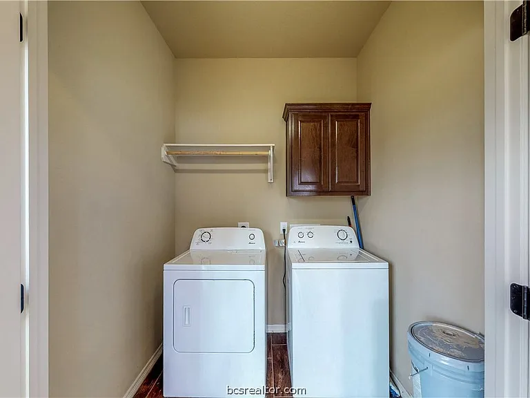 111 Southland St — Photo 36