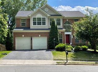 512 E Skyline Dr, Purcellville, VA 20132