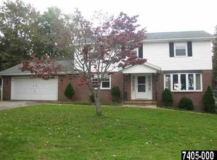 22 W Church Ave, Shrewsbury, PA 17361
