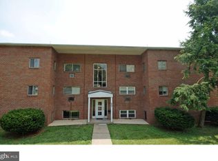 102 2nd St #4, Schwenksville, PA 19473