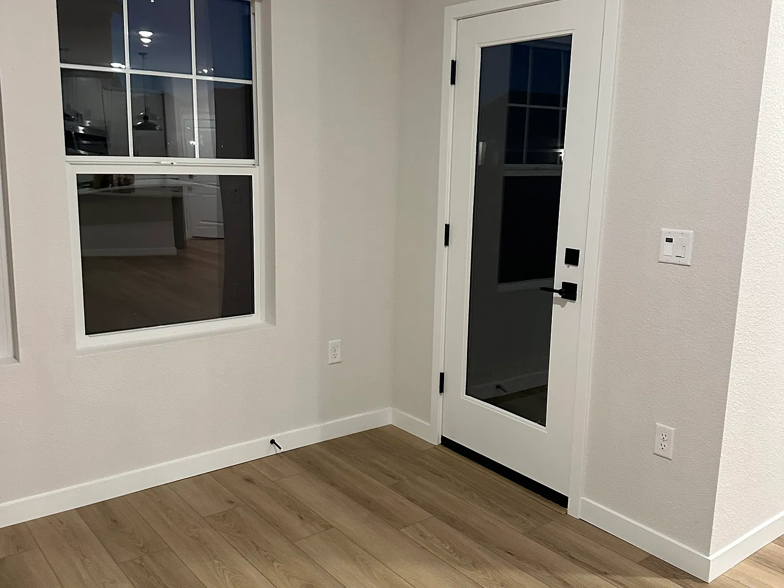 4 bed, 1731 sqft, $3,000 — Photo 2