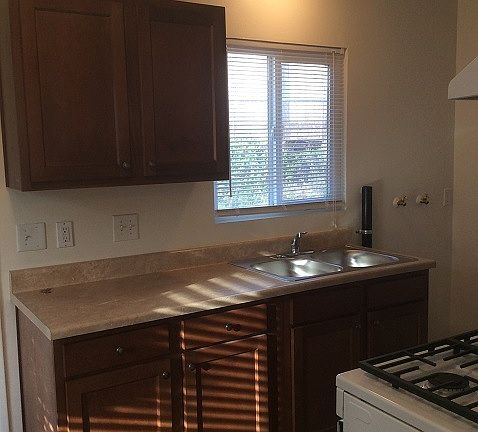 4th image of 6109 W Manor Dr