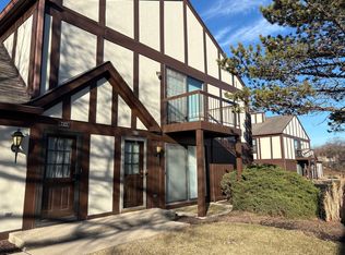 7321 Baybury Rd, Downers Grove, IL