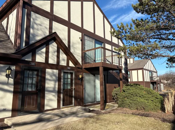 7321 Baybury Rd, Downers Grove, IL 60516